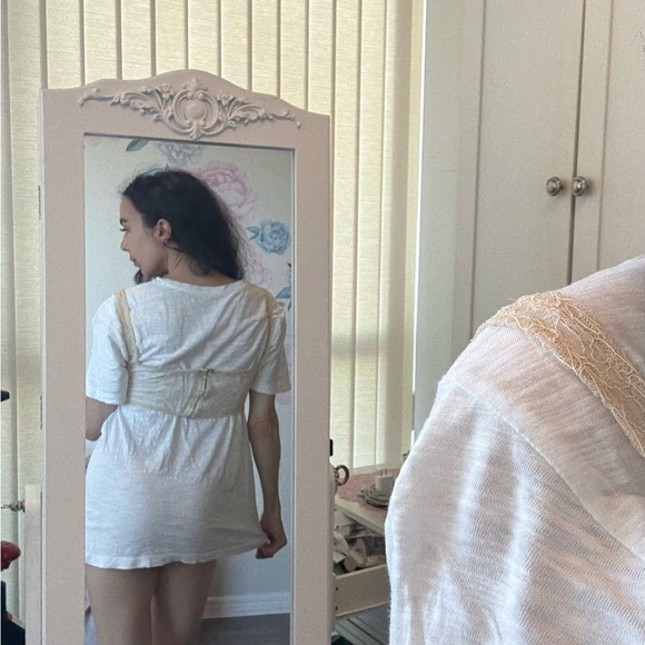 MISGUIDED LACE CORSET IN CREAM - Picture 7 of 8